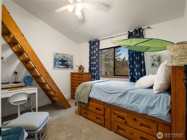 918 Lummi Drive, Fox Island, WA 98333