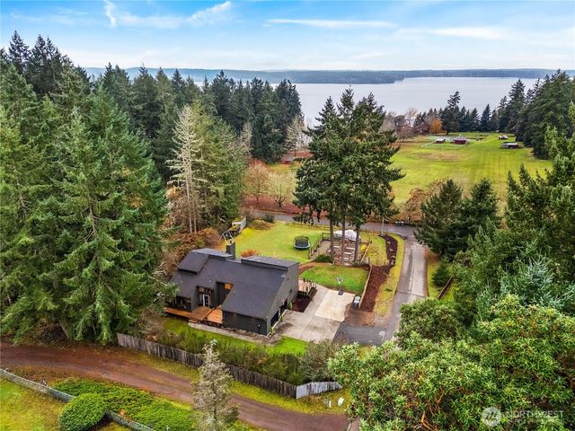 918 Lummi Drive, Fox Island, WA 98333