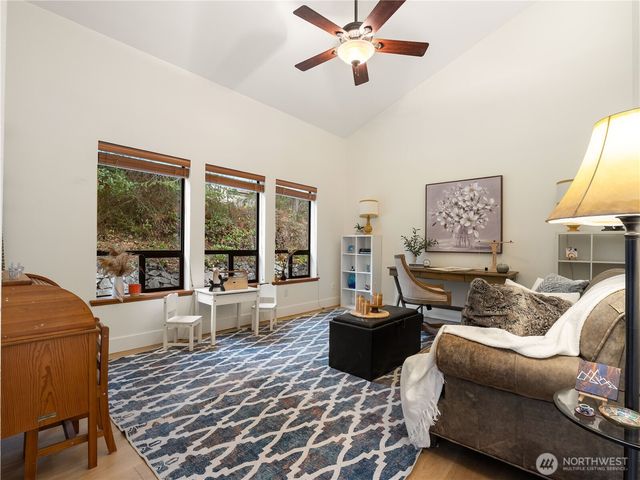 918 Lummi Drive, Fox Island, WA 98333