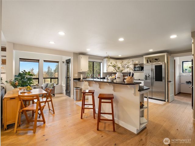 918 Lummi Drive, Fox Island, WA 98333