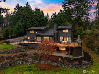 918 Lummi Drive, Fox Island, WA 98333