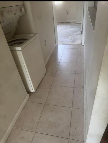 3868 NW 90th Avenue, Sunrise, FL 33351