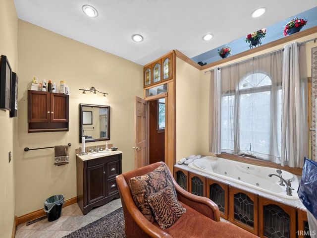1925 Corby Boulevard, South Bend, IN 46617