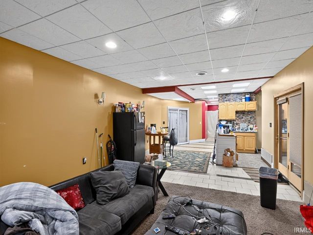 1925 Corby Boulevard, South Bend, IN 46617