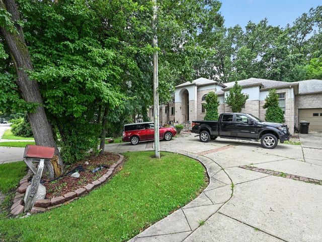 1925 Corby Boulevard, South Bend, IN 46617