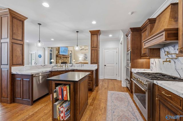 5540 Grist Mill Lane, Guntersville, AL 35976