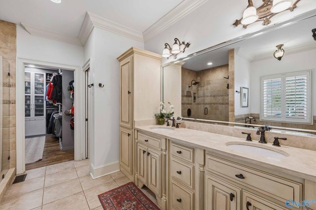 5540 Grist Mill Lane, Guntersville, AL 35976