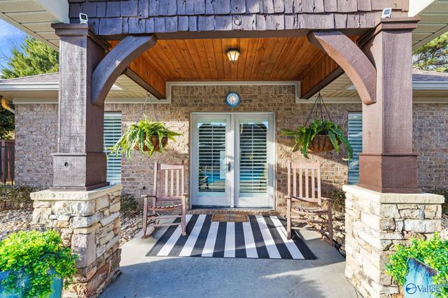 5540 Grist Mill Lane, Guntersville, AL 35976