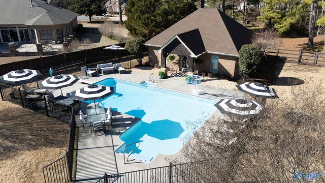 5540 Grist Mill Lane, Guntersville, AL 35976