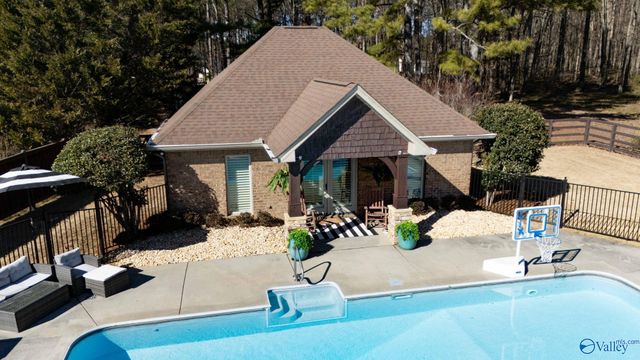 5540 Grist Mill Lane, Guntersville, AL 35976