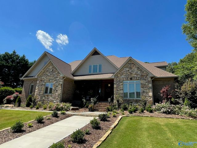 5540 Grist Mill Lane, Guntersville, AL 35976