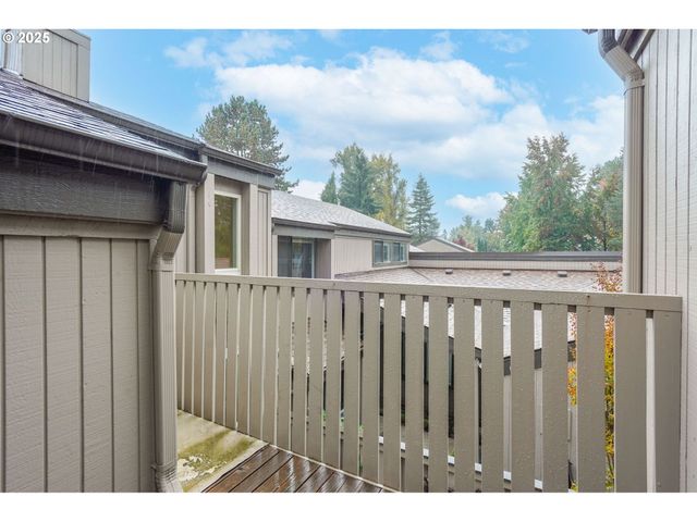 6679 HUNTINGTON Cir Se, Salem, OR 97306