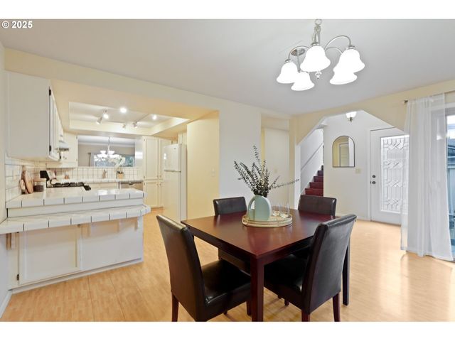 6679 HUNTINGTON Cir Se, Salem, OR 97306