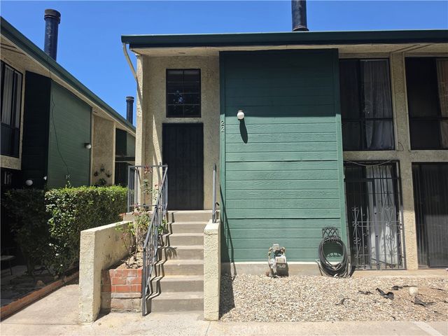 11107 Arminta 22, Los Angeles, CA 91352