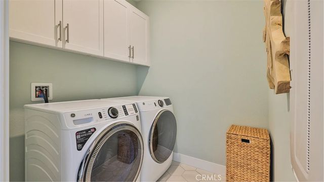 27309 Black Walnut Place, Valencia, CA 91381