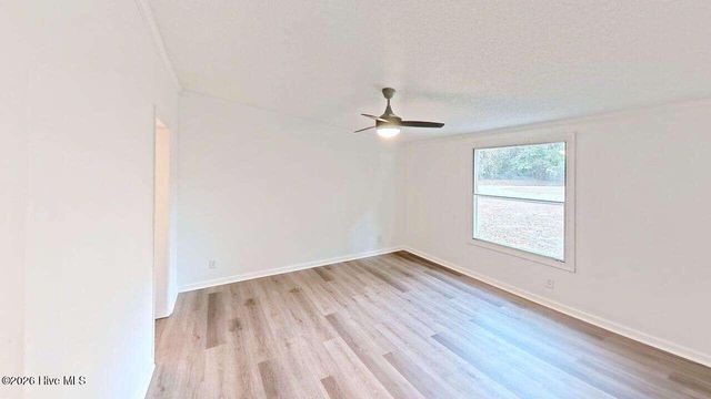 410 Pond View Circle, Hampstead, NC 28443