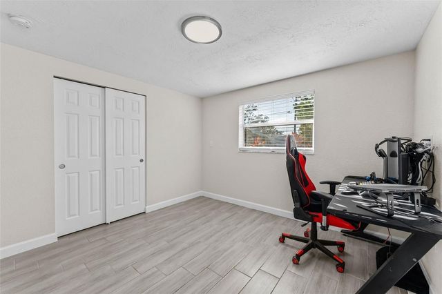 5501 DENVER STREET NE, St Petersburg, FL 33703