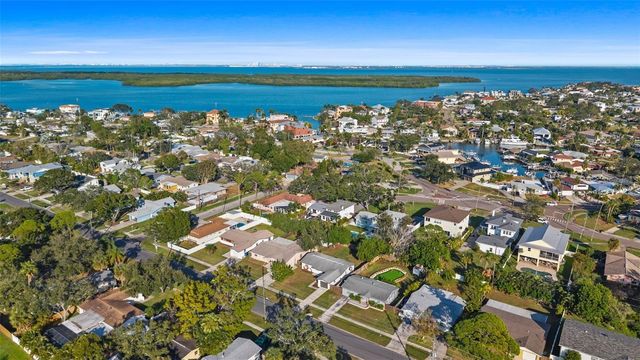 5501 DENVER STREET NE, St Petersburg, FL 33703