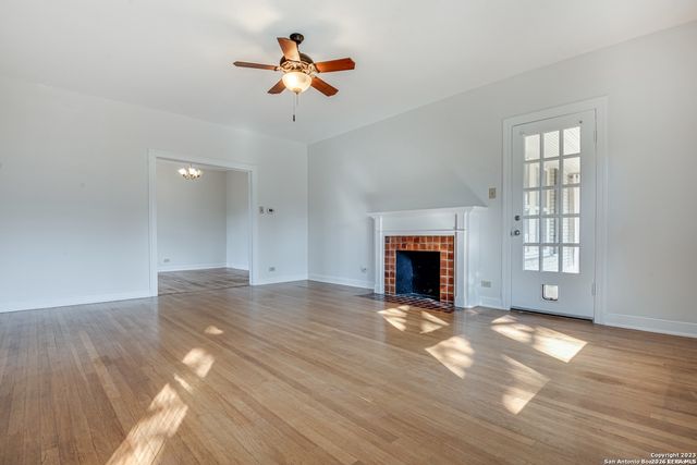 251 E Rosewood Ave Unit 2, San Antonio, TX 78212