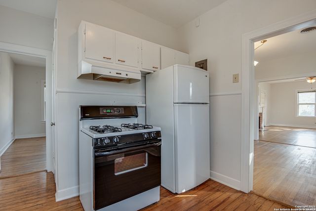 251 E Rosewood Ave Unit 2, San Antonio, TX 78212