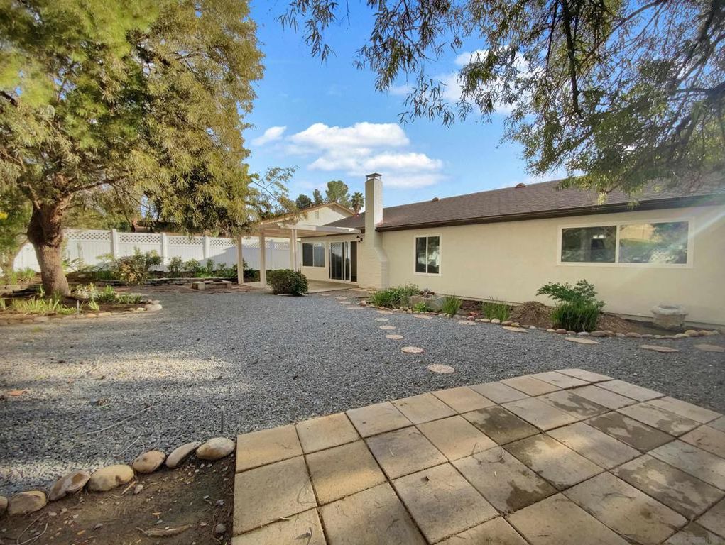 Image 22 of property listing at 11002 Promesa Dr, San Diego, CA 92124