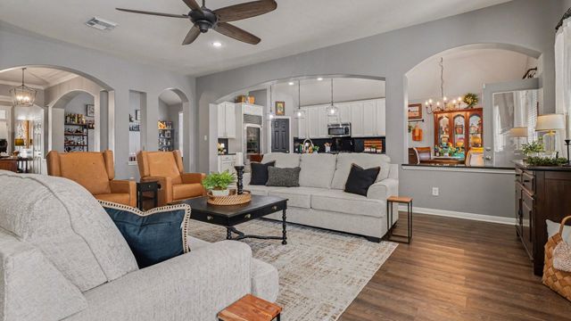 13602 Cotton Way, Cove, TX 77523