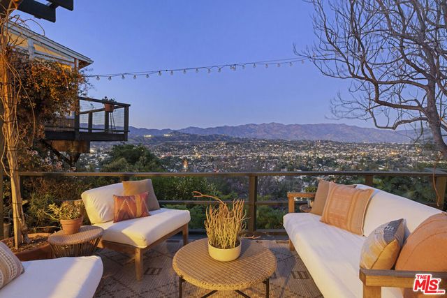 646 Crane Boulevard, Los Angeles, CA 90065