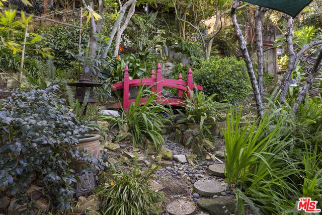 646 Crane Boulevard, Los Angeles, CA 90065