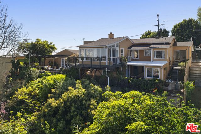 646 Crane Boulevard, Los Angeles, CA 90065