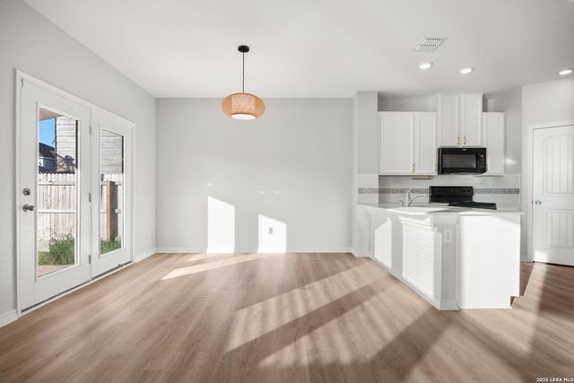 1922 Brandywine, New Braunfels, TX 78130