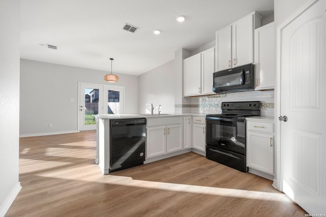 1922 Brandywine, New Braunfels, TX 78130