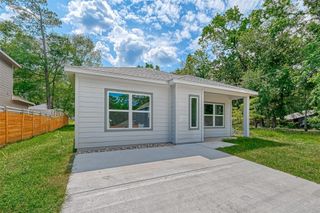 15852 Pecan Drive, Montgomery, TX 77356