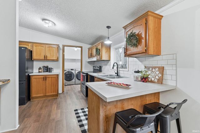 7140 N US Highway 24, Huntington, IN 46750