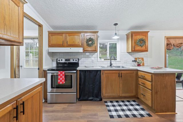 7140 N US Highway 24, Huntington, IN 46750