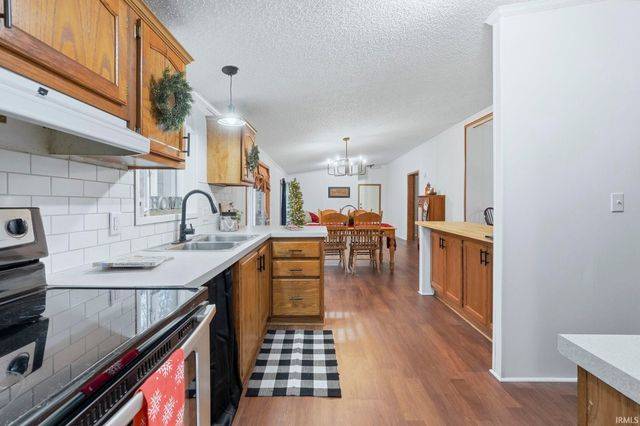 7140 N US Highway 24, Huntington, IN 46750