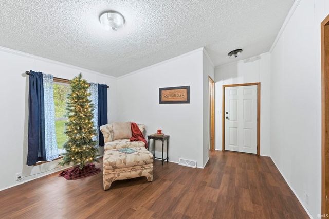 7140 N US Highway 24, Huntington, IN 46750