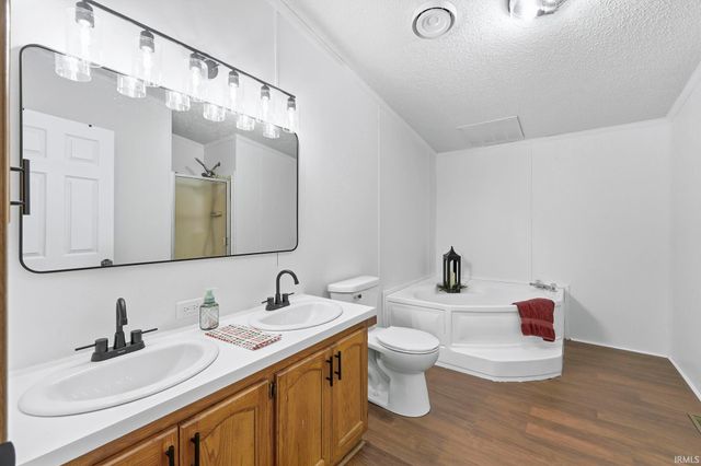 7140 N US Highway 24, Huntington, IN 46750