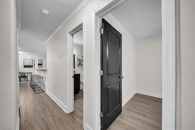 443 Pinewood DR, Virginia Beach, VA 23451