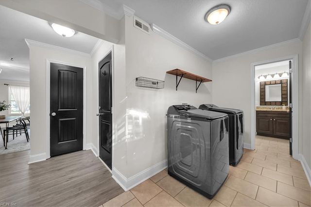 443 Pinewood DR, Virginia Beach, VA 23451