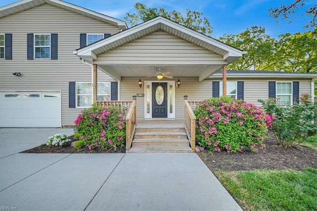 443 Pinewood DR, Virginia Beach, VA 23451