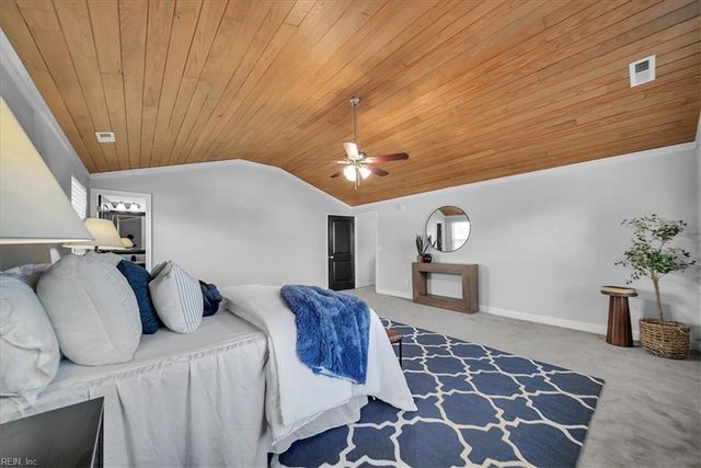 443 Pinewood DR, Virginia Beach, VA 23451