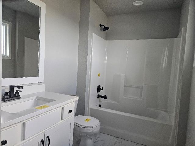 1407 Timber Ridge Drive, Norwalk, IA 50211