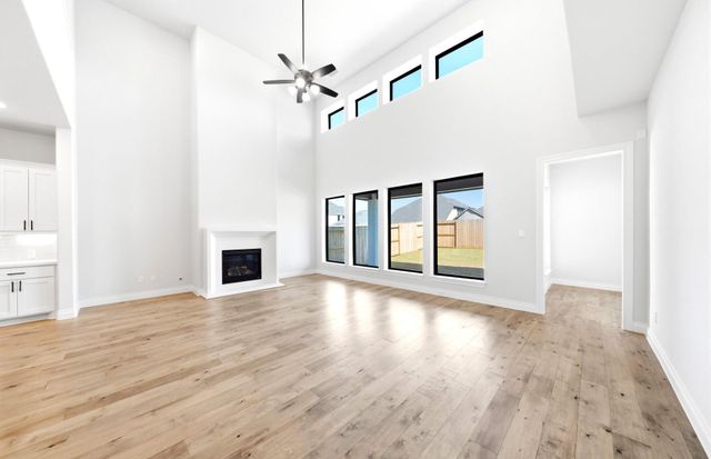 9733 Roaring River Falls Lane, Porter, TX 77365