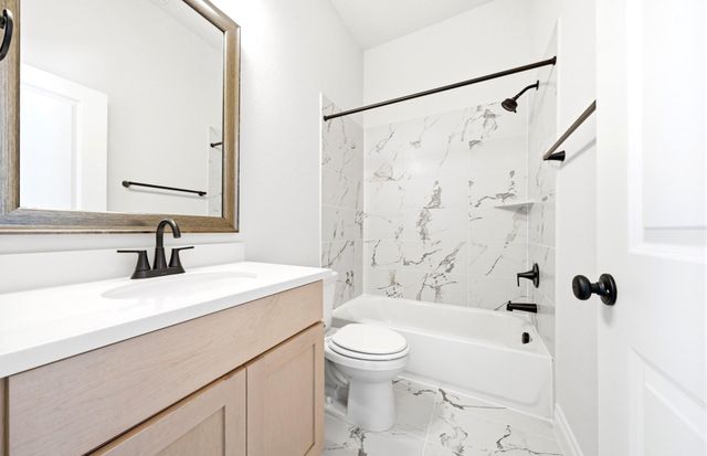 9733 Roaring River Falls Lane, Porter, TX 77365