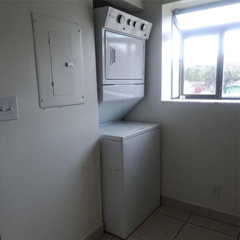 3030 NW 68th Street 205, Fort Lauderdale, FL 33309