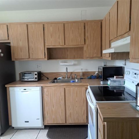 3030 NW 68th Street 205, Fort Lauderdale, FL 33309