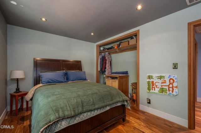 885 Riverside Street, Ventura, CA 93001