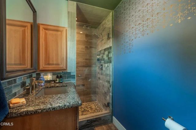 885 Riverside Street, Ventura, CA 93001