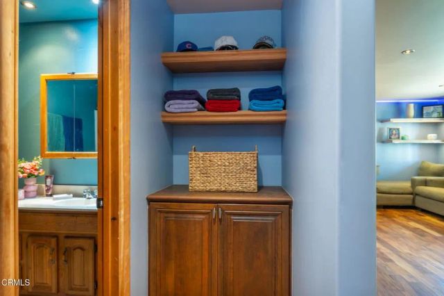 885 Riverside Street, Ventura, CA 93001