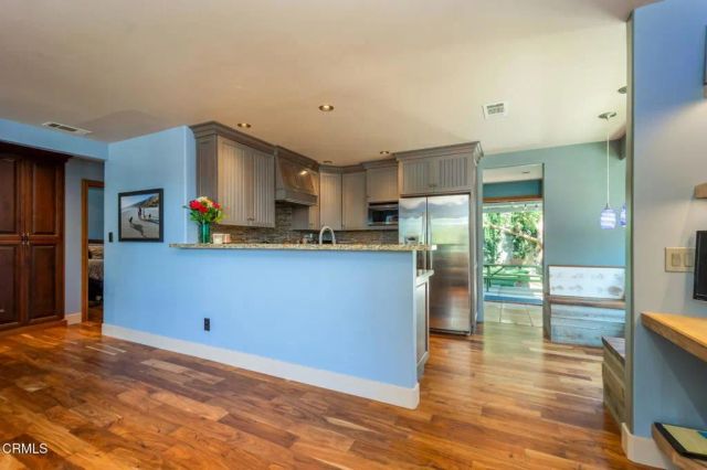 885 Riverside Street, Ventura, CA 93001